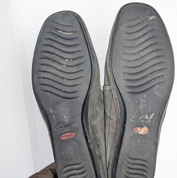 Clarks artisan suede flats - Picture 14 of 16